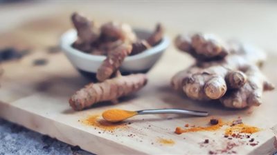 4 أضرار لتناول الزنجبيل بكثرة.. اضطرابات المعدة أبرزها