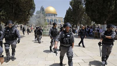 الاحتلال الإسرائيلي يُواصل اقتحام الأقصى ويعتقل 3 فلسطينيين