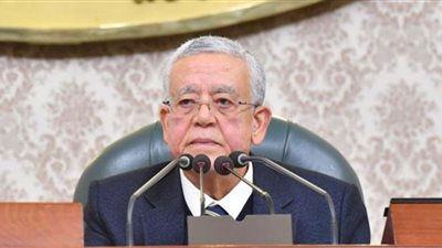 رئيس البرلمان يُحيل مشروع قانون نائبة الوفد للجان المختصة
