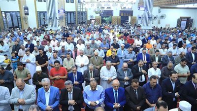 المحامون يشيعون جثمان محب المكاوي والنقيب العام يتقدمهم ( صور )