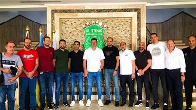 البرتغالى روي فيتوريا وجهازه المعاون في الاتحاد السكندري