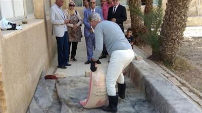 وكيل زراعة الفيوم يتابع الخلطة الجماعية لمكافحة القوارض