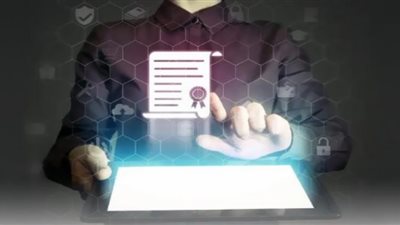 4 عقوبات تنتظر المحتالين بالتوقيع الإلكترونى والشهادة الرقمية بالسعودية