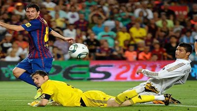 شذوذ على النجيلة الخضراء.. المثلية تتحدى كرة القدم