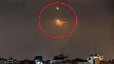 القبة الحديدية تعترض صواريخ المقاومة الفلسطينية (شاهد)