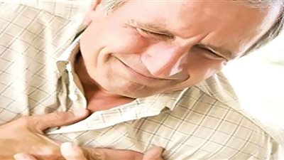 ضغوط العمل واضطراب العلاقات العائلية تضر بصحة القلب
