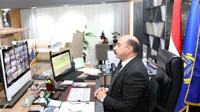 محافظ أسوان ..خلال إنعقاد مجلس المحافظين برئاسة رئيس الوزراء