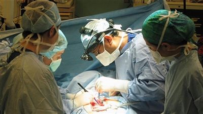 عملية زراعة الرئة تكلف 2 مليون جنيه.. فيديو