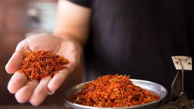 الذهب الأحمر.. علاج طبيعي لمرضى السكر والأورام السرطانية