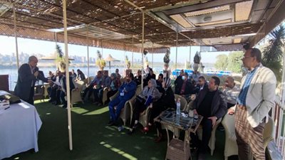 أطباء سوهاج تعقد اجتماعًا مع أعضائها حول الفاتورة الإلكترونية