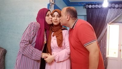 أوائل الثانوية العامة بالدقهليىة يتحدثون للوفد عن أسباب النجاح والتفوق‎‎