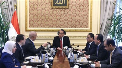 مدبولي يبحث مع وزير الإسكان تحفيز الاستثمار الخارجي ويتابع طروحات الأراضي المختلفة