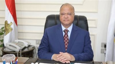 محافظ القاهرة يهنىء أوائل الثانوية العامة بالعاصمة