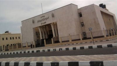 الحبس 5 سنوات غيابيًا لموظف بمجلس مدينة شرم الشيخ .. زور إجازاته المرضية