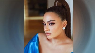 بشرى تبرز أناقتها باللبني (صور)