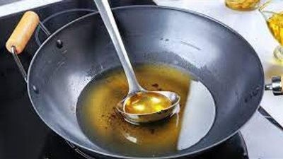 إعادة استخدام زيت الطعام يؤدي للإصابة بمرض خطير