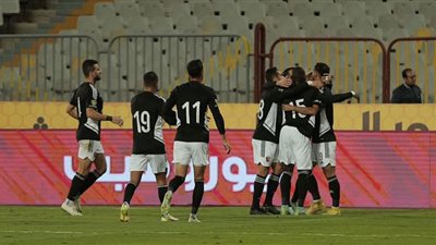 تألق معلول ومركز سافيو الجديد ضمن أبرز ملامح الأهلي أمام فاركو