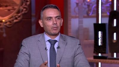 أيهما أفضل الاستثمار في الذهب أم الدولار؟