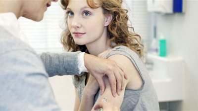 حقنة تحمي النساء من الإصابة بسرطان عنق الرحم