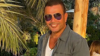 عيد ميلاد عمرو دياب 61.. صورة نادرة للهضبة بعيدًا عن الغناء