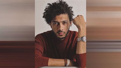 أسامة الهادي ينتهي من تصوير 