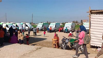 حياة كريمة تنظم قافلة طبية بمركز شباب أم عزام بالإسماعيلية