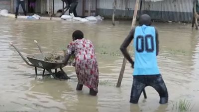 أكثر من 909 آلاف شخص متضررين من فيضانات في جنوب السودان