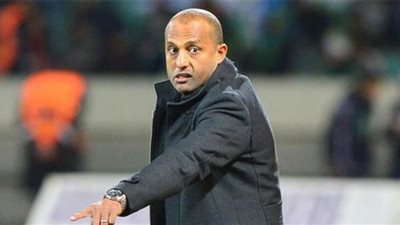 طارق مصطفى يطالب بتغير عقد