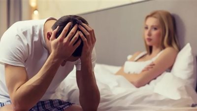 عادات خطيرة يفعلها الرجال يومياً تهدد صحتهم الجنسية.. أطباء يحذرون