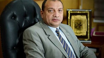 رئيس جامعة بني سويف يرأس اجتماعات لجان شعبة اللغات والمنشآت