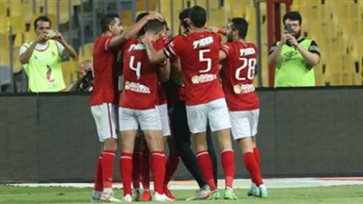 الأهلي يمزق شباك الاتحاد بالهدف الثالث