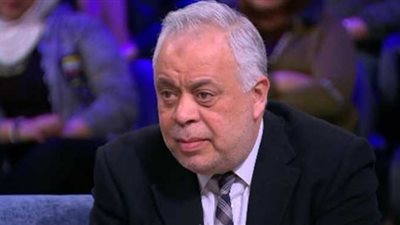 أشرف زكي يفتح قلبه لـ أسما إبراهيم .. الخميس والجمعة