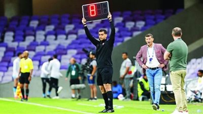 إشادة كبيرة بتطبيق نظام الدقائق الفعلية في الدوري الإماراتي