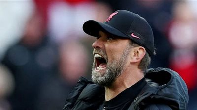 رد قاسي من يورجن كلوب على تصريحات نجم ليفربول السابق