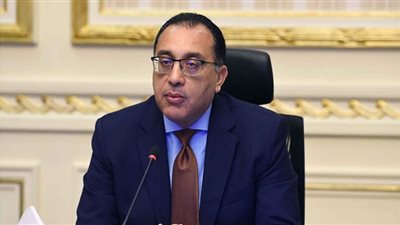 السماح للمصريين بالخارج باستيراد سيارة معفاة من الضرائب والرسوم
