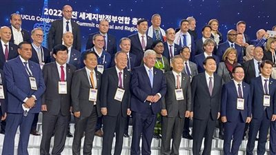 وزير التنمية المحلية يشارك في المؤتمر العالمي لقمة المدن والحكومات العالمية