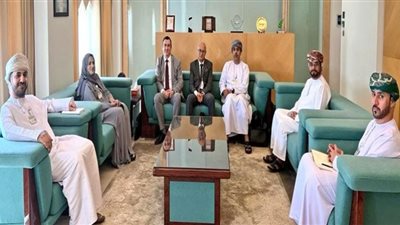 مناقشة برامج ومشاريع التعاون بين الإيسيسكو وسلطنة عمان