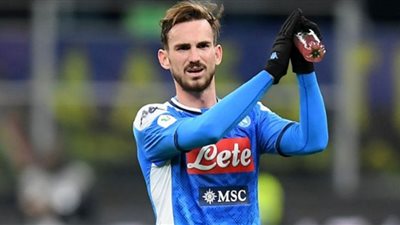 باريس سان سان جيرمان يتعاقد مع نجم وسط نابولي