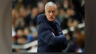 ديشامب يقترب من البقاء مع منتخب فرنسا