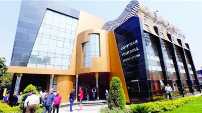 اتحاد الكرة يوضح خطوات حل أزمة الرخص التدريبية