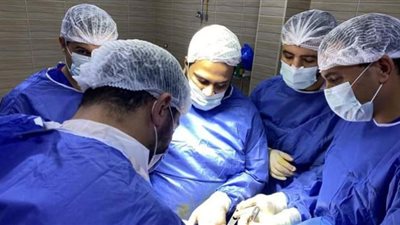 مستشفى أبوحماد المركزي تجري جراحة لمريض محول من مستشفي أبو رديس بجنوب سيناء