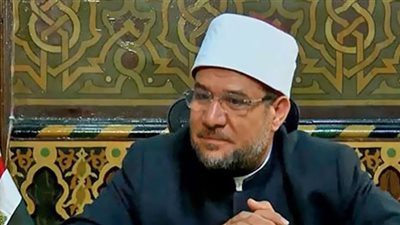 وزير الأوقاف ومحافظ بورسعيد يؤديان صلاة الجمعة بمسجد 