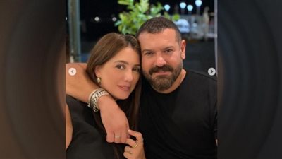 كندة علوش تحتفل بعيد ميلاد زوجها عمرو يوسف.. 