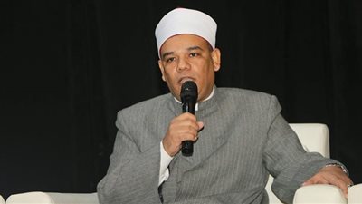 عبدالمهيمن السيد: 