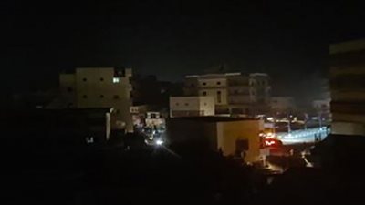 عاصفة قوية تتسبب في انقطاع الكهرباء وإلغاء رحلات جوية بأمريكا