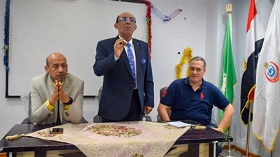 صحة الشرقية تعقد اجتماعا مع مديري الإدارات الفنية بالمديرية