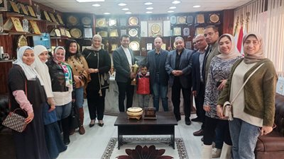 وكيل صحة الشرقية يُهنئ فريق الزقازيق العام لفوزهم بالمركز الأول في خدمات العناية المركزة