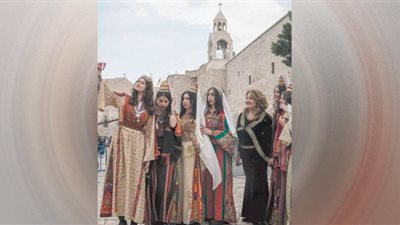 بهجة الأعياد تعم بيت لحم بأنوار الميلاد رغم مضايقات الاحتلال