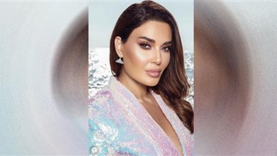 سيرين عبدالنور تتألق بالأسود والكعب العالى