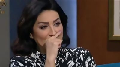 وفاء عامر تبكي على الهواء (فيديو)